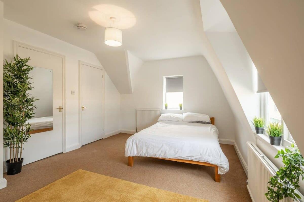 Spacious 3 Bedroom Flat In Heart Of City Centre Cambridge  Buitenkant foto