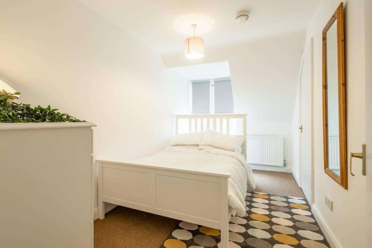 Spacious 3 Bedroom Flat In Heart Of City Centre Cambridge  Buitenkant foto