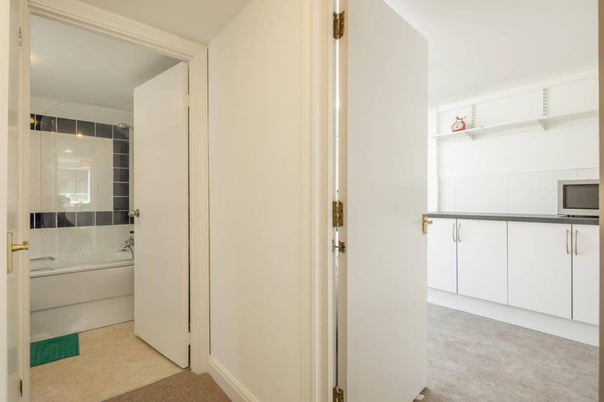 Spacious 3 Bedroom Flat In Heart Of City Centre Cambridge  Buitenkant foto