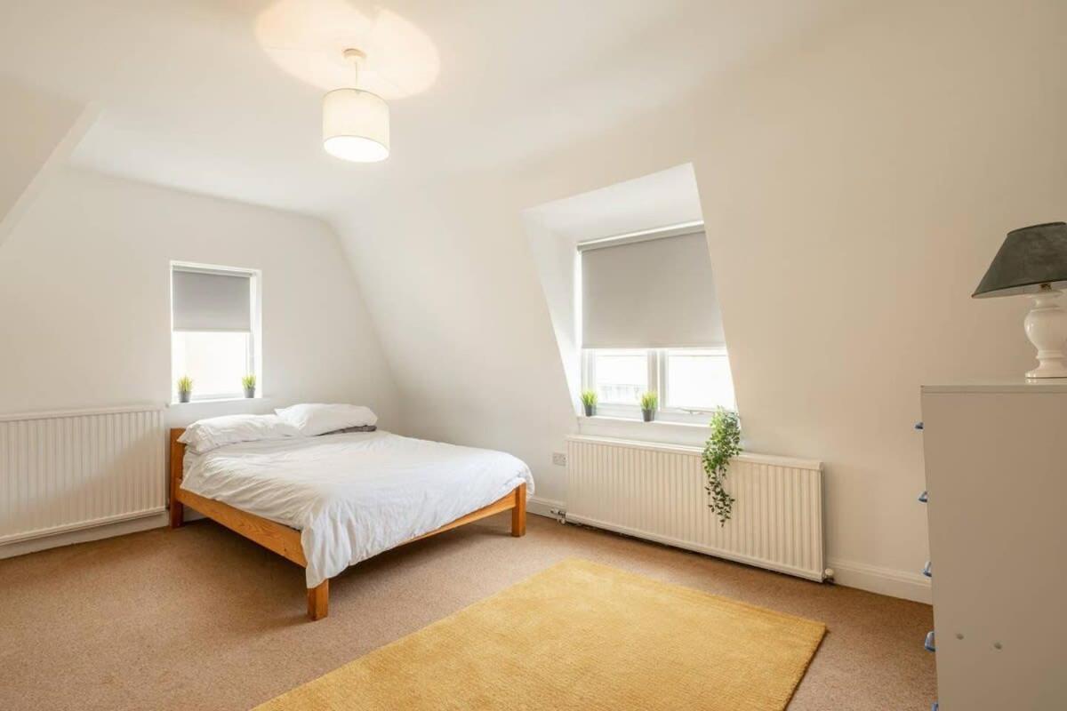 Spacious 3 Bedroom Flat In Heart Of City Centre Cambridge  Buitenkant foto